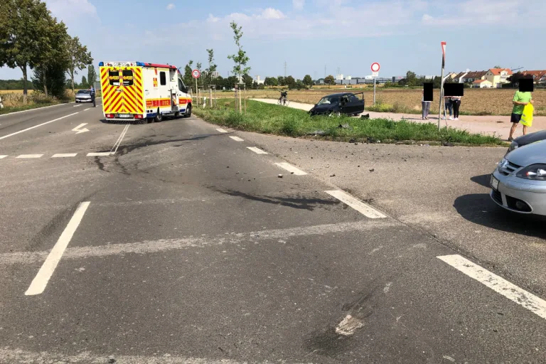 Worms – Zwei Verletzte bei Verkehrsunfall