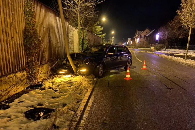 Berikon AG – Stark alkoholisiert Unfall gebaut
