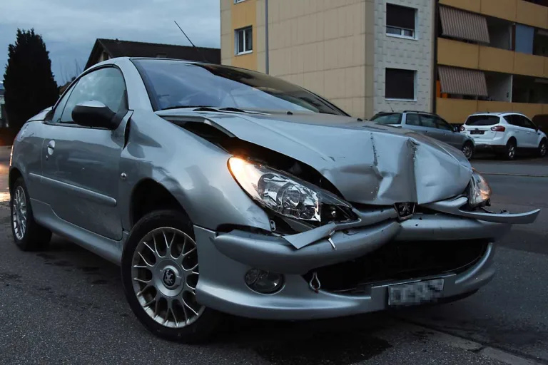 Buchs SG - 20-jährige Lenkerin verursacht Auffahrunfall