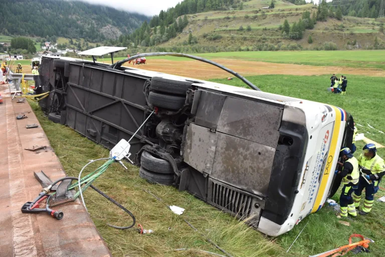 Update zu Susch GR – Fünf Tote nach tragischem Unfall mit Reisecar