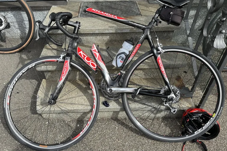 Speicher AR – Unfall zwischen Rennradfahrer und PW