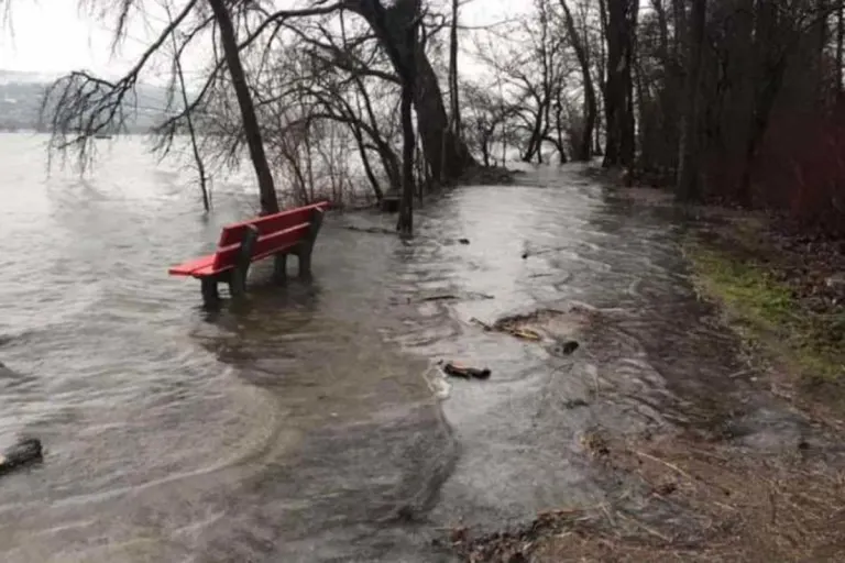 Uster ZH - Hochwasser am Greifensee!