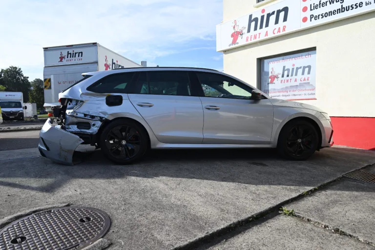 Staad SG - Unfall zwischen Auto und Motorrad