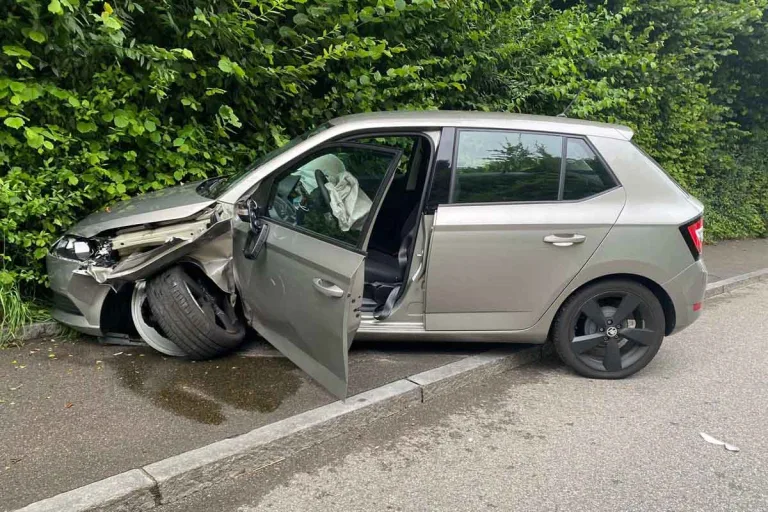 Villmergen AG - Eingenickt und Unfall gebaut