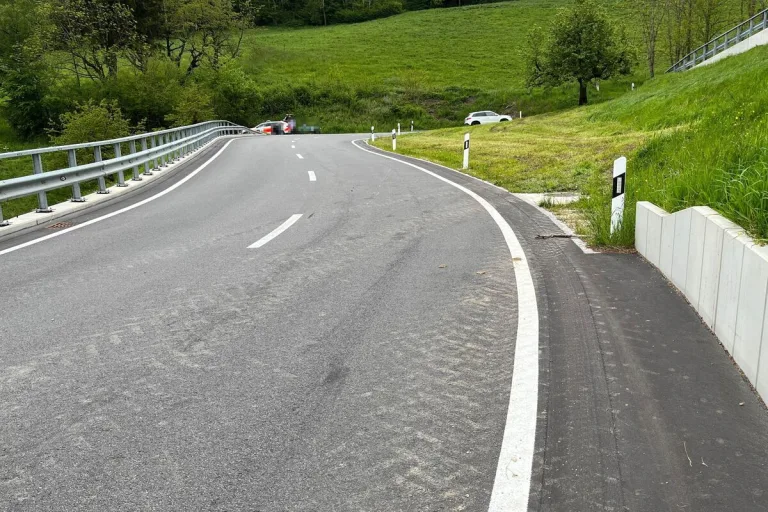Kienberg SO - Motorradlenker muss nach Unfall mit dem Rettungshelikopter transportiert werden 