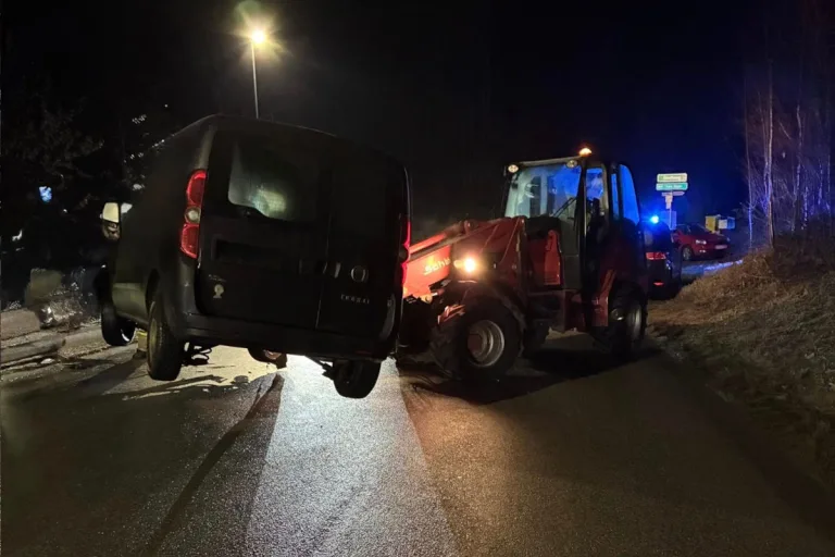 Aschau im Zillertal – Alkoholisierter Lenker verursacht Unfall