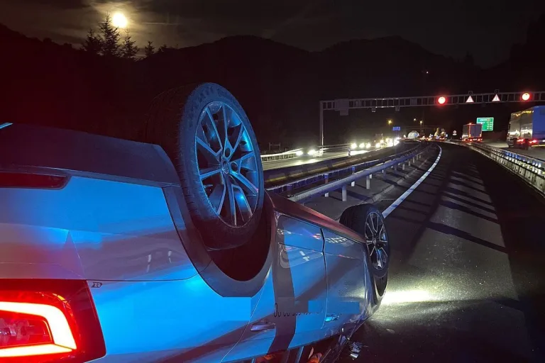 Diegten BL - Alkoholisiert auf der A2 verunfallt