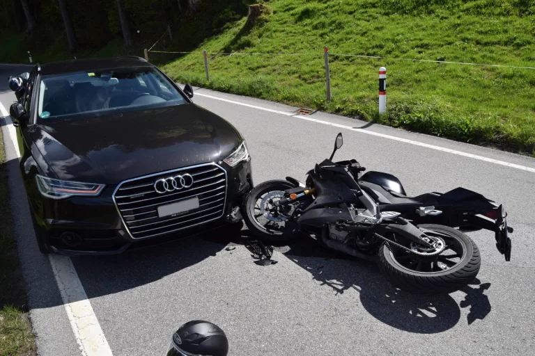 Trogen AR – Kollision zwischen Auto und Motorrad