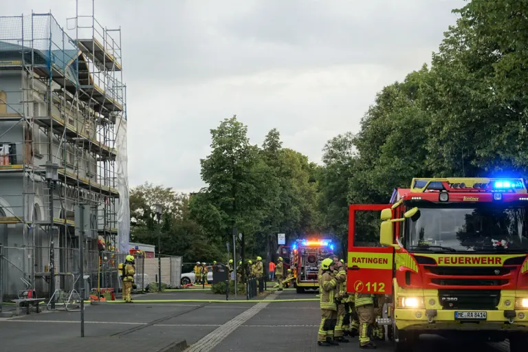 Ratingen NW – Rauchentwicklung am Ostbahnhof erfordert Feuerwehreinsatz