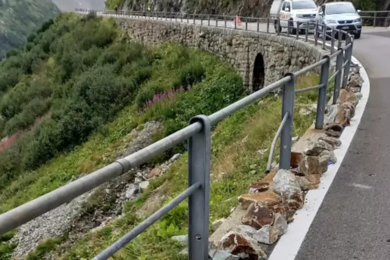 Wassen UR - Sustenpassstrasse vorerst gesperrt