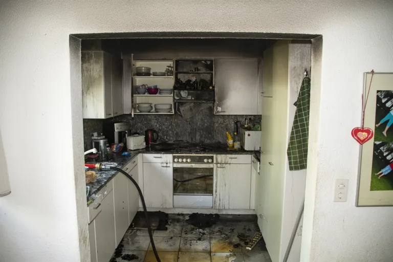 Chur GR - Zwei Frauen durch Küchenbrand verletzt