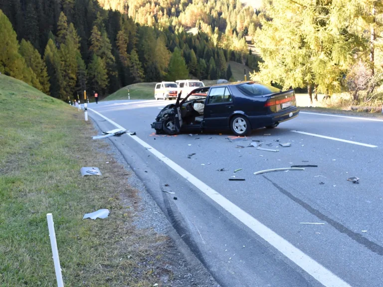 Bivio und Sur GR – Verkehrsunfälle am Samstag