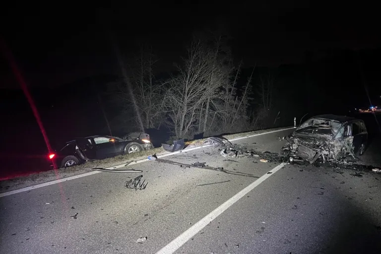 Rümikon AG - Dreimal Totalschaden nach Unfall