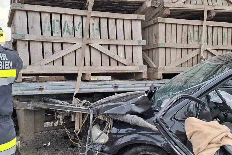 Obersiebenbrunn NÖ – Zwei Verletzte bei schwerem Unfall