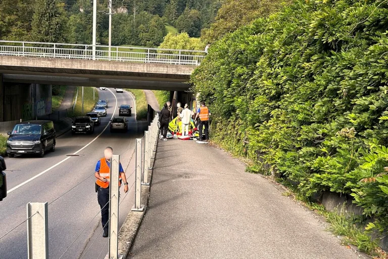 Kerns OW -  Kopfverletzung nach Sturz vom Fahrrad