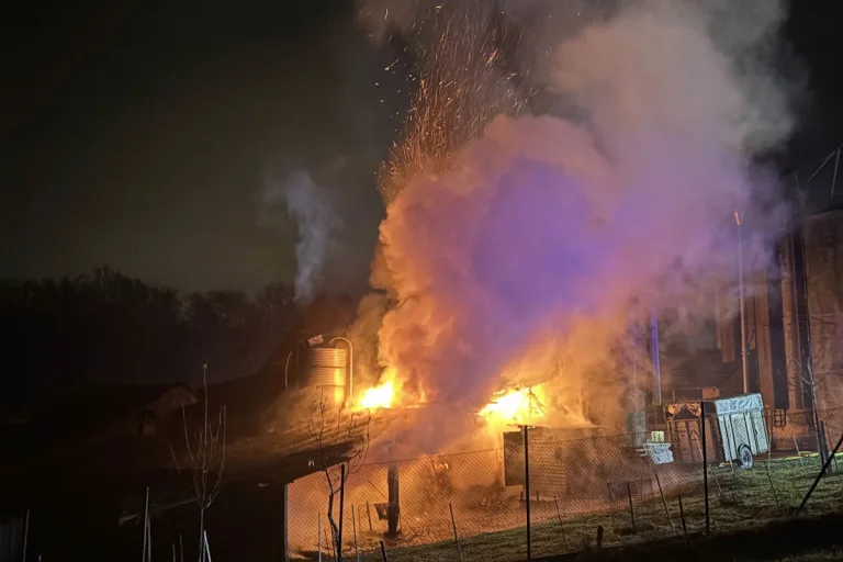Oftringen AG – Grosser Schaden nach Brand auf Bauernhof
