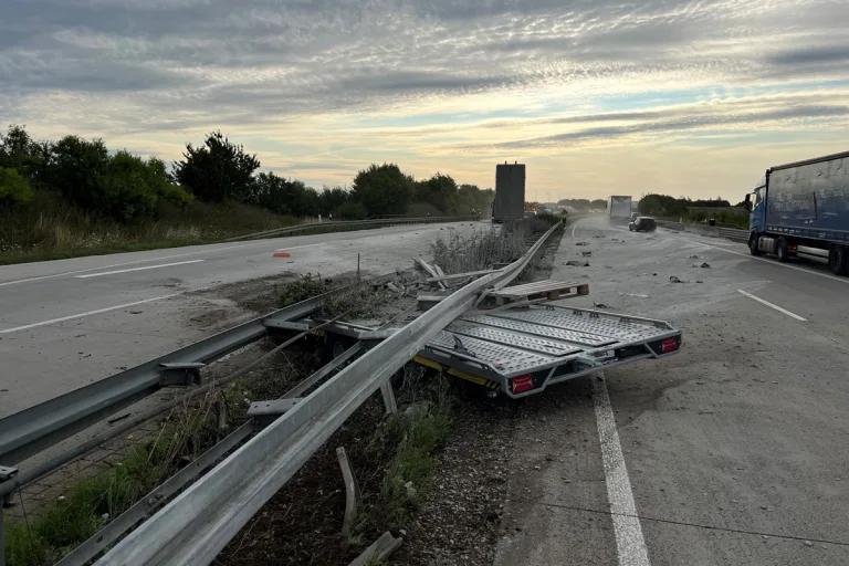 A38 Leinefelde-Worbis TH – Verkehrsbehinderungen nach Unfall von Anhänger