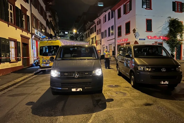Basel-Stadt - Grossaufgebot im Rotlichtmilieu