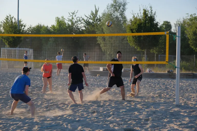Ebensee – Vier Verletzte nach Rauferei im Strandbad
