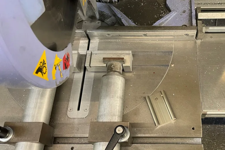 Haldenstein GR - Mit der Hand in eine Säge geraten