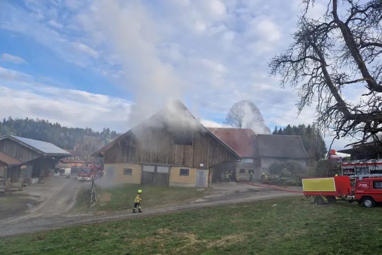 Gondiswil BE – Brand in einem Bauernhaus