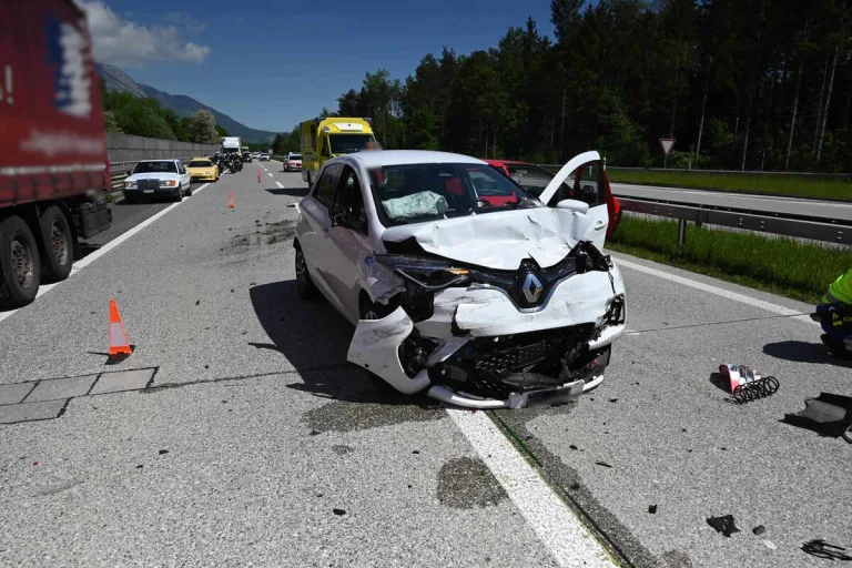 Haag SG - Auffahrkollision auf der A13