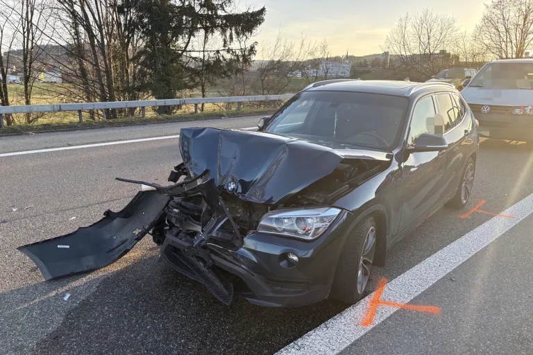 A1 Wil SG – Unfall im Feierabendverkehr