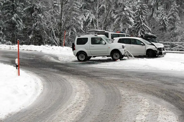Herisau AR - Unfälle bei winterlichen Verhältnissen