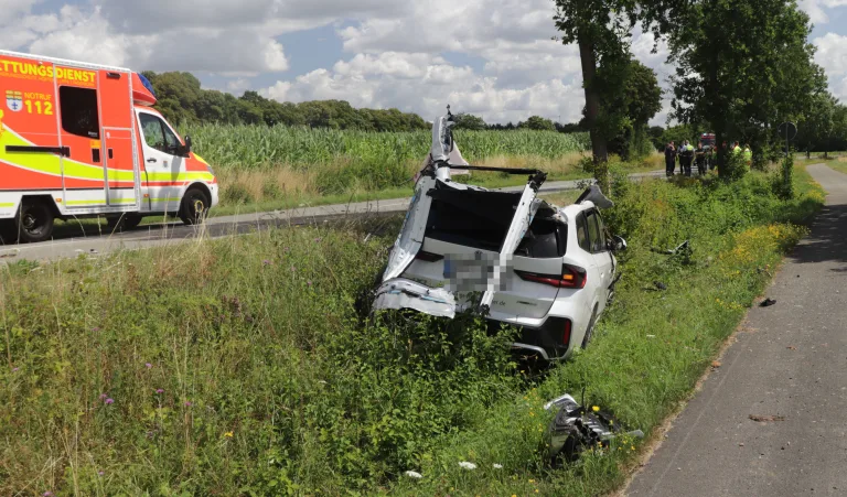Marienmünster – 18-Jähriger stirbt bei Unfall auf der L825