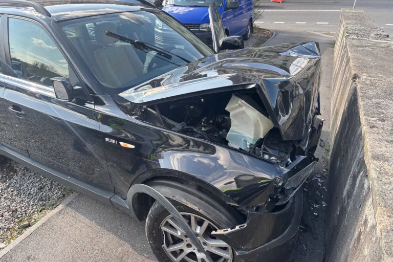 Wohlen AG – Unfall nach Verwechslung von Gas- und Bremspedal