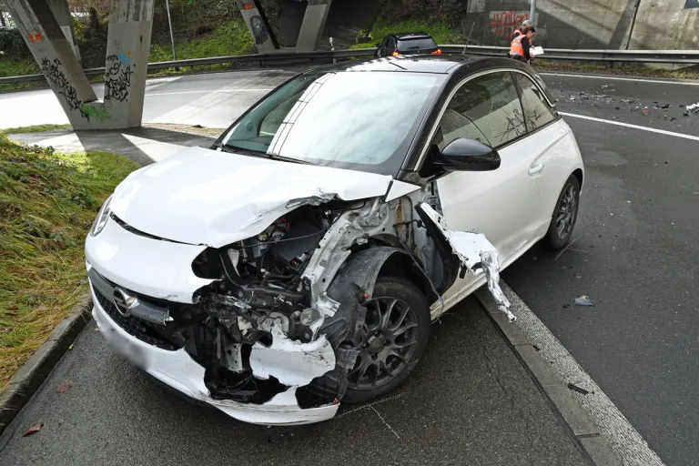 Ebikon/Luzern/Root – Fünf Personen bei Verkehrsunfällen verletzt