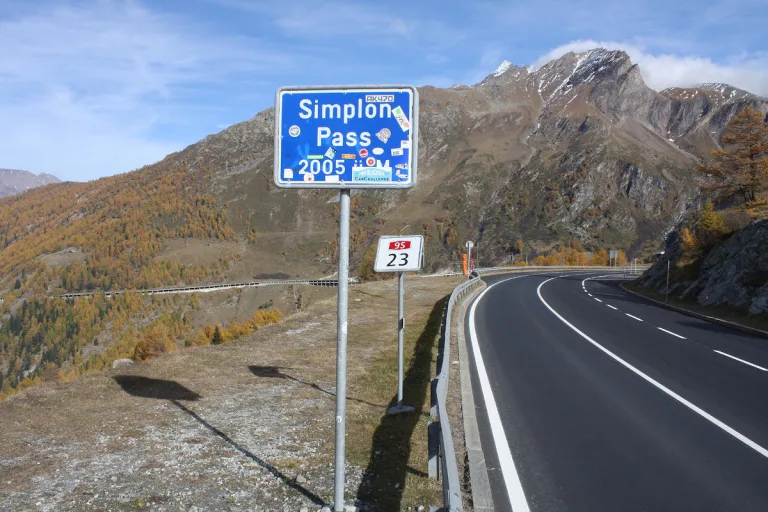 A9 Simplon - Belagserneuerungen auf der Passstrasse