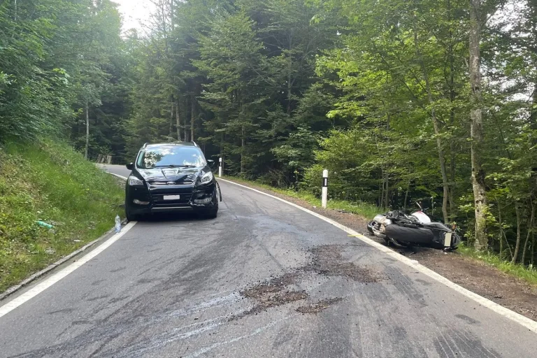 Giswil OW - 20-jähriger Motorradfahrer nach frontaler Kollision verletzt