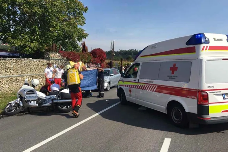 Stubenberg - Motorradfahrer übersah PKW