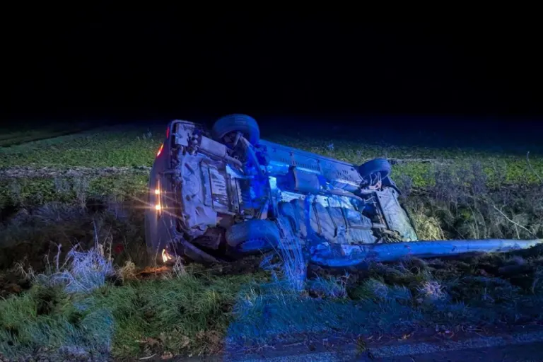Ahrenswohlde NI – Fahrer (76) bei Unfall mit VW-Bus schwer verletzt