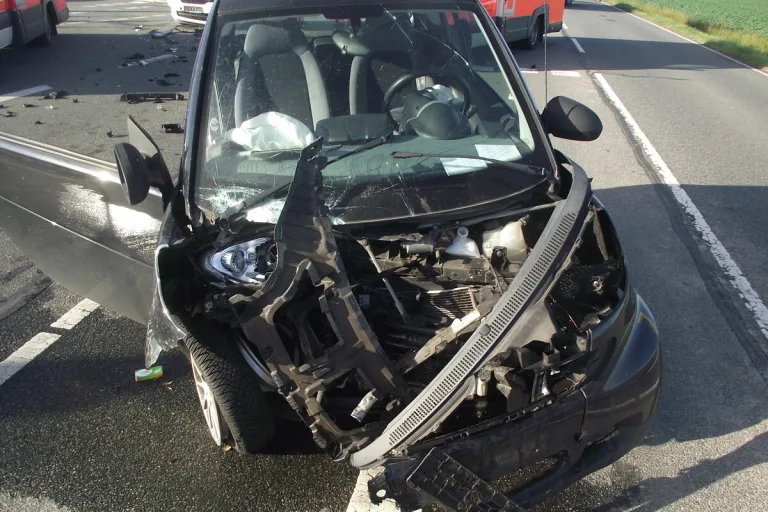  B 105 bei Ribnitz-Damgarten MV - Mehrere Schwerverletzte nach Unfall 