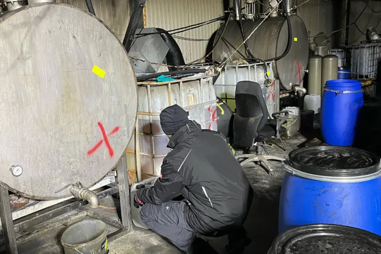 Halver – Polizei entdeckt professionelles Drogenlabor nach Brand