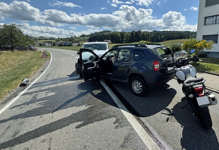 Oberkirch LU – Motorradfahrer bei Unfall verletzt