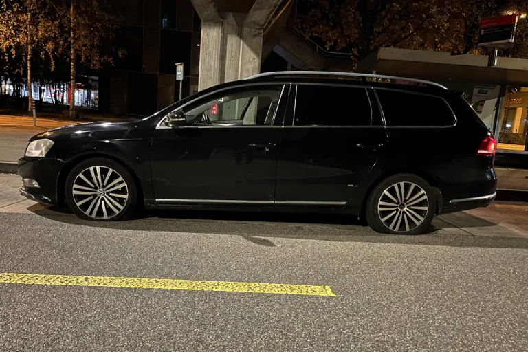 Wittenbach SG – Fahrunfähig mit Verkehrsinsel kollidiert
