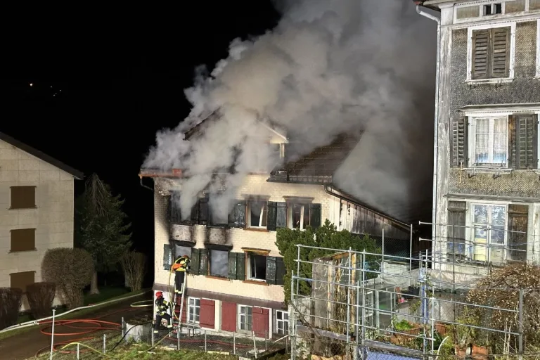 Herisau AR - Brand eines Wohnhauses in Herisau