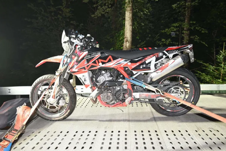 Vadura SG – 17-Jähriger bei Motorradunfall verletzt