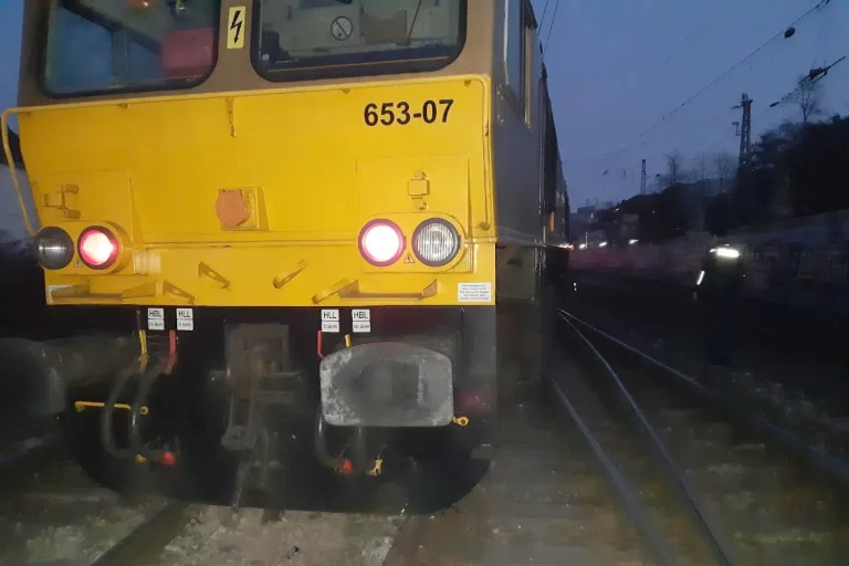 Osnabrück – Güterlok am Abend entgleist