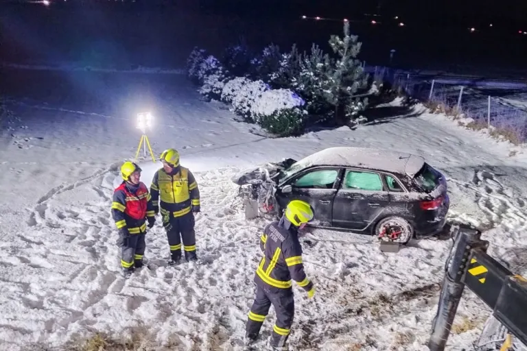 Perg – Junglenker bei Unfall verletzt