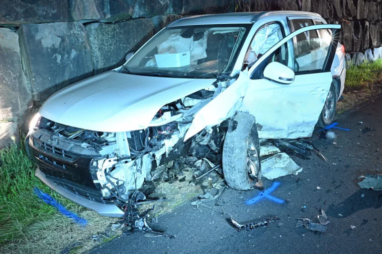 Unfall in Schüpfheim LU – Ein Verletzter und hoher Sachschaden nach Frontalkollision 