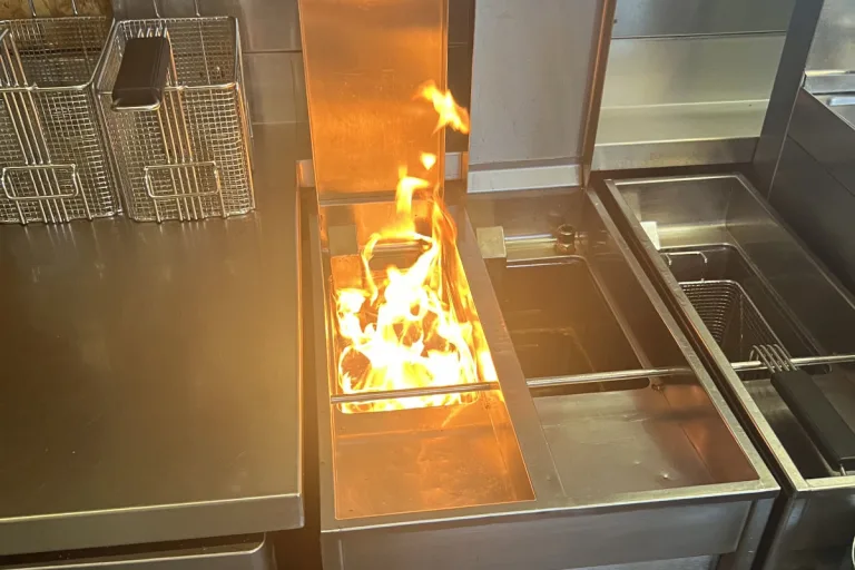 Rorschach SG – Fritteuse in Restaurantküche gerät in Brand