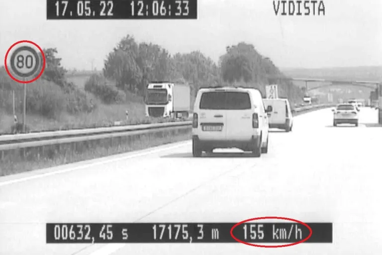 Gera - Raser-Konvoi auf A4 gestoppt