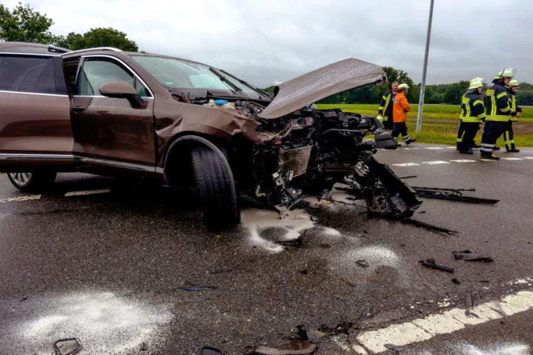 Lüchow-Dannenberg NI – Fünf verletzte Personen nach Verkehrsunfall