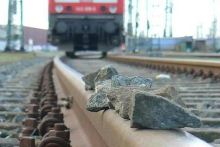 Pohlheim - Zeugenaufruf nach gefährlichem Eingriff in den Bahnverkehr