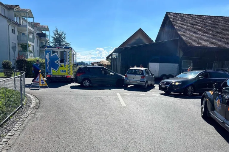 Kriessern SG - 81-jährige Autofahrerin bei Unfall verletzt