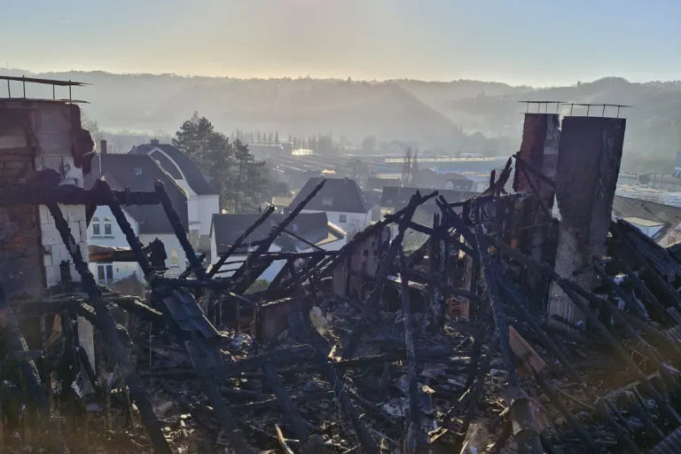 Wetter (Ruhr) – Abschluss Dachstuhlbrand in Wohngebäude